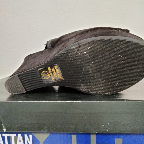 Manhattan collection black wedges - Picture 6 of 6